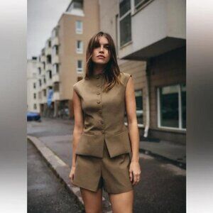 ZARA BUTTONED PLAID TOP